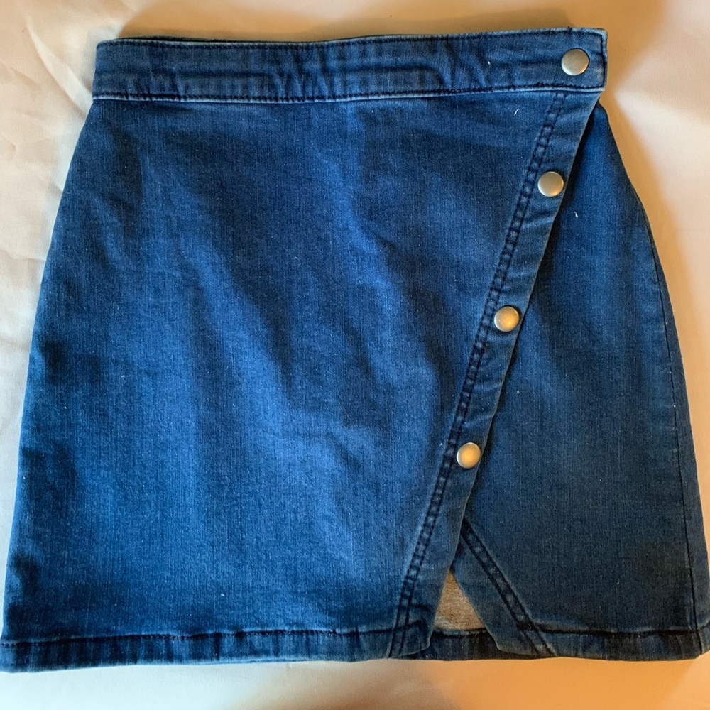 FREE PEOPLE DENIM SKIRT SIZE 0